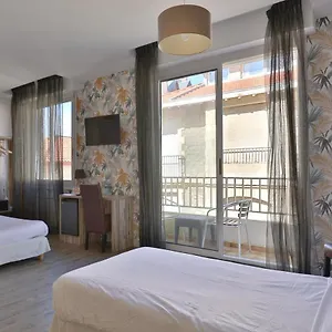 Marbella 3*, Biarriz Francia