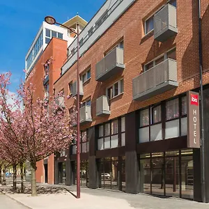 Ibis Centre Grand Palais 3*, Lila Francia